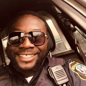 Meet your Posher, Akwete